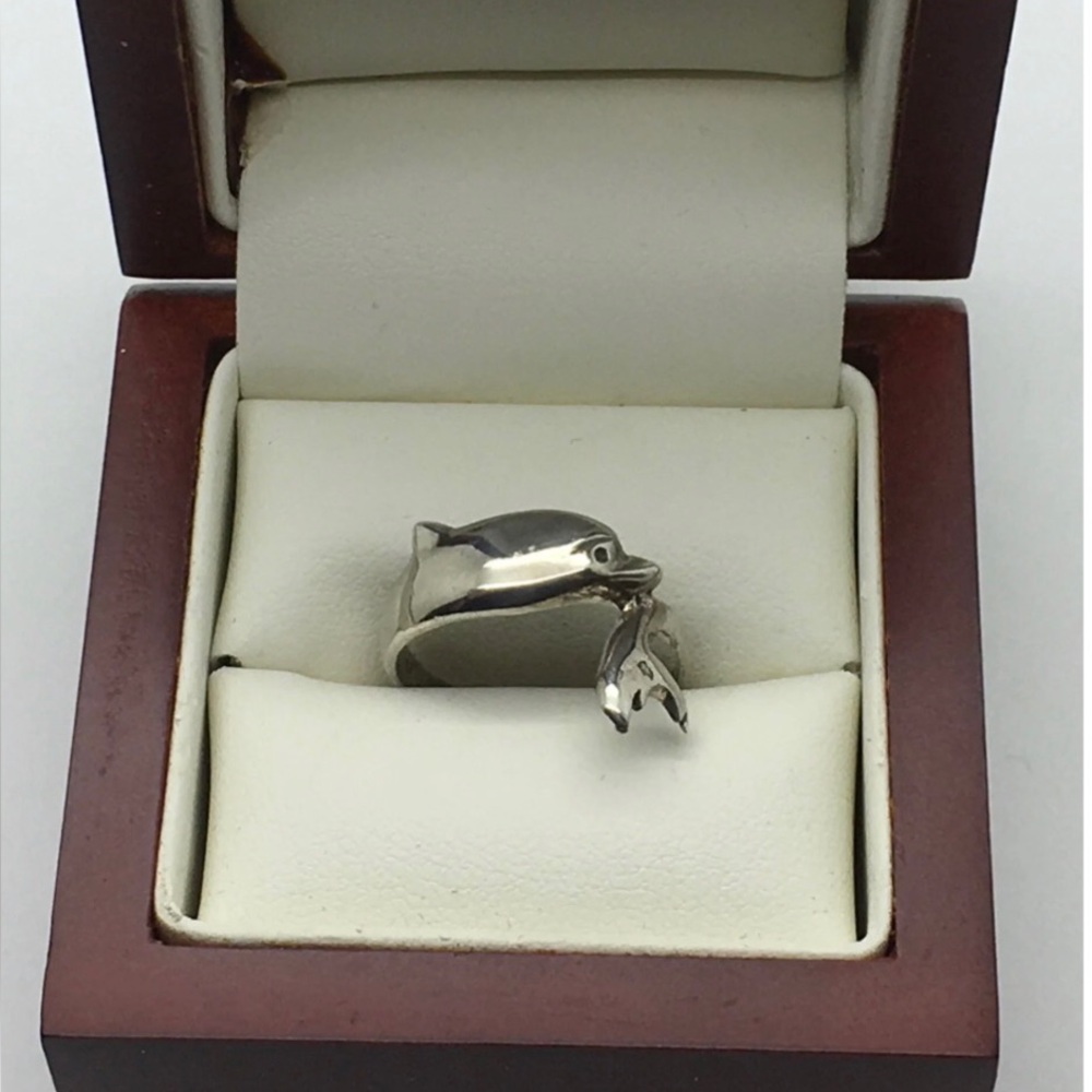 Sterling Silver Dolphin Ring Friendship Harmony Good Luck Aquatic  Size 8